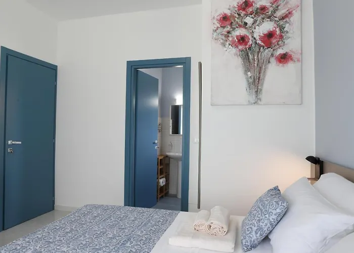 Blueciano ゲストハウス 4*